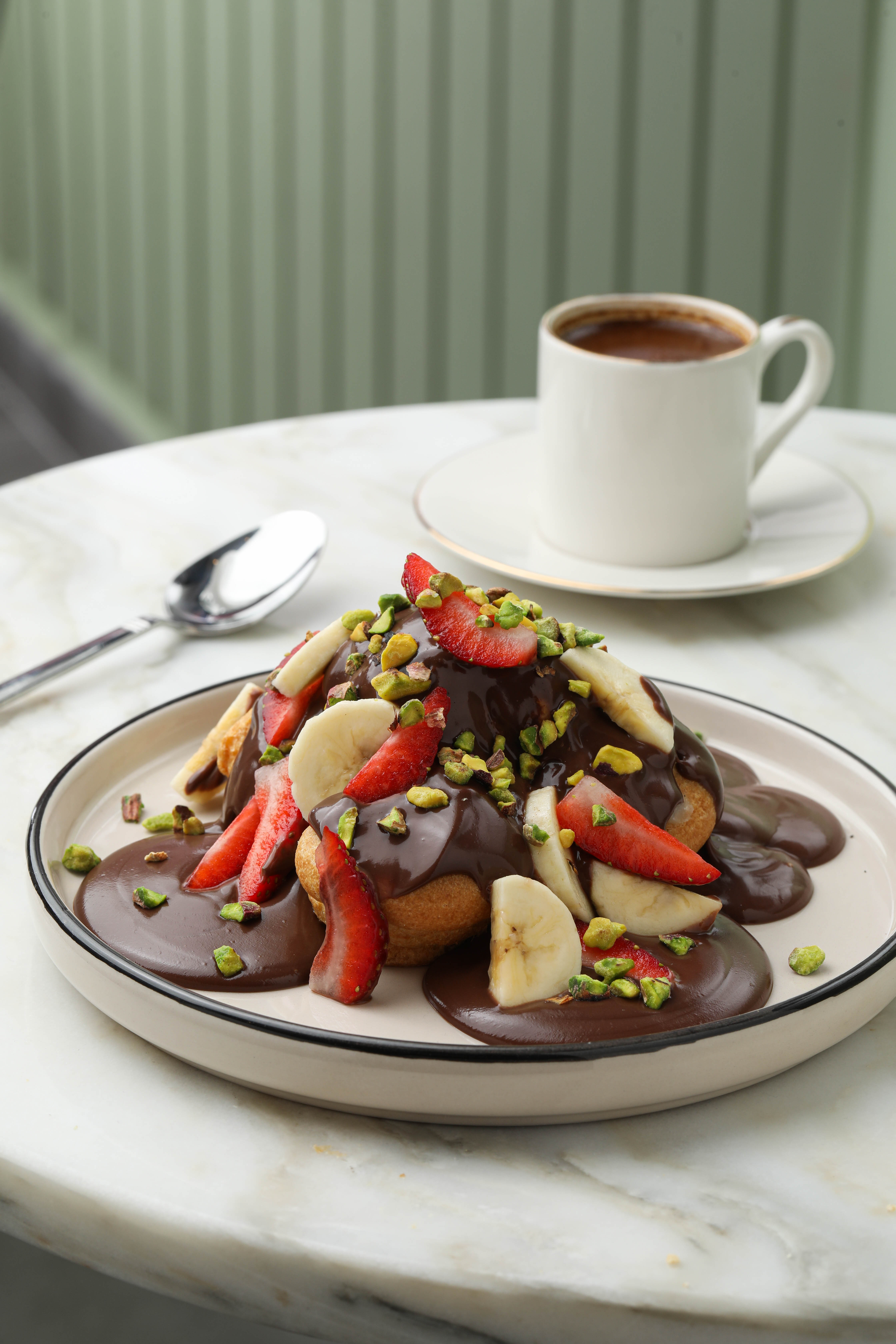 İstiklâl Profiterol